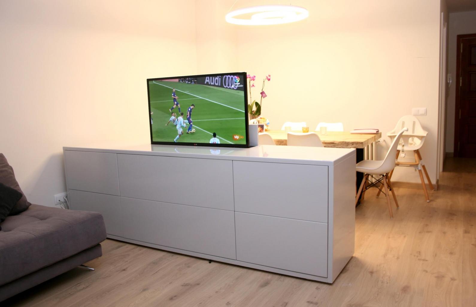 MarQuel Design Muebles TV - Mueble aparador de diseño con puertas y tv  oculta. Precio aprox 3.700€ Sin portes ni instalación. Más info en