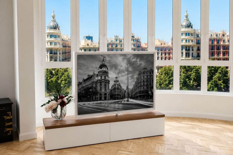 Tv giratorio, mueble tv de diseño en Madrid (3.500&euro; Aprox)
